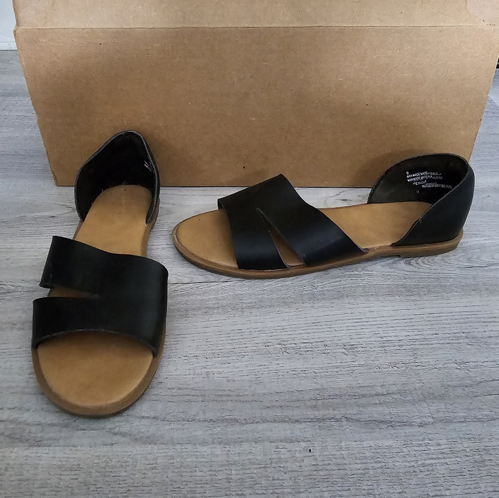 Black Flat Sandals